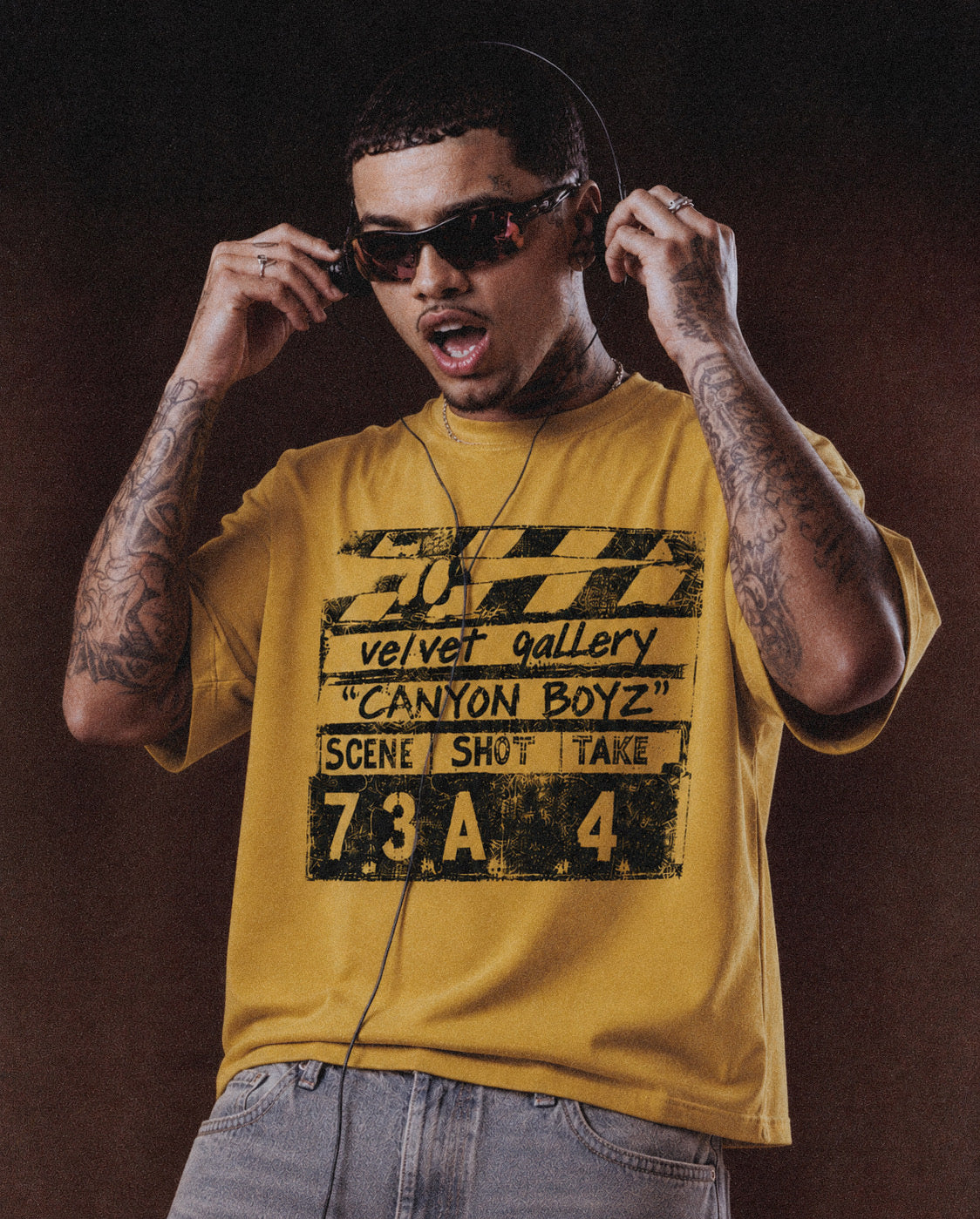 SCENE 73 TEE